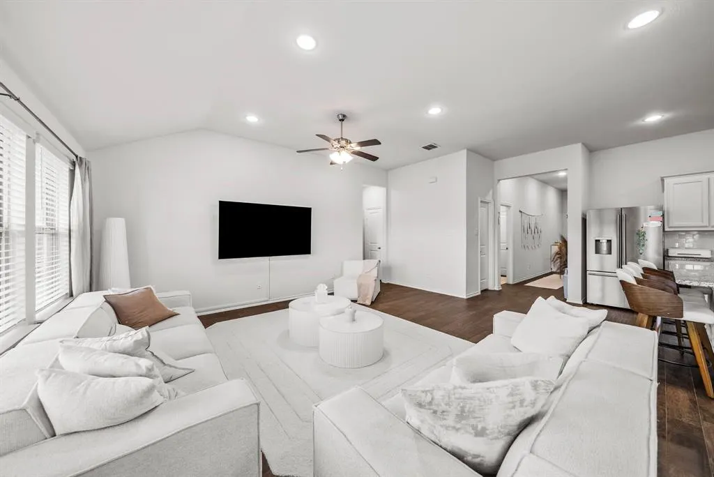 3806 Dogwood Road