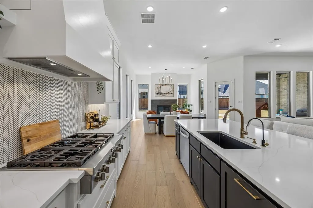 3140 Barclay Lane