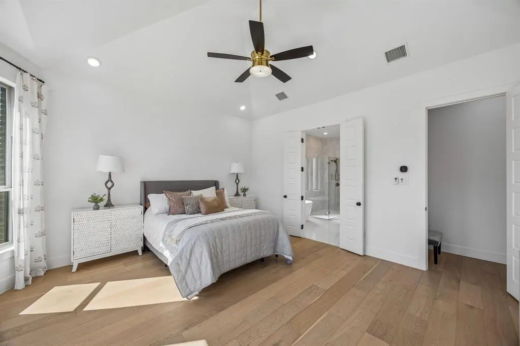 3140 Barclay Lane