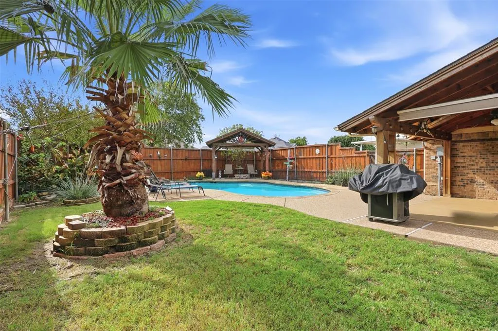 7605 Brookview Drive