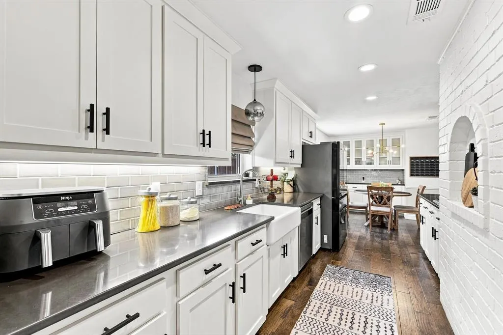 308 Canyon Valley Drive