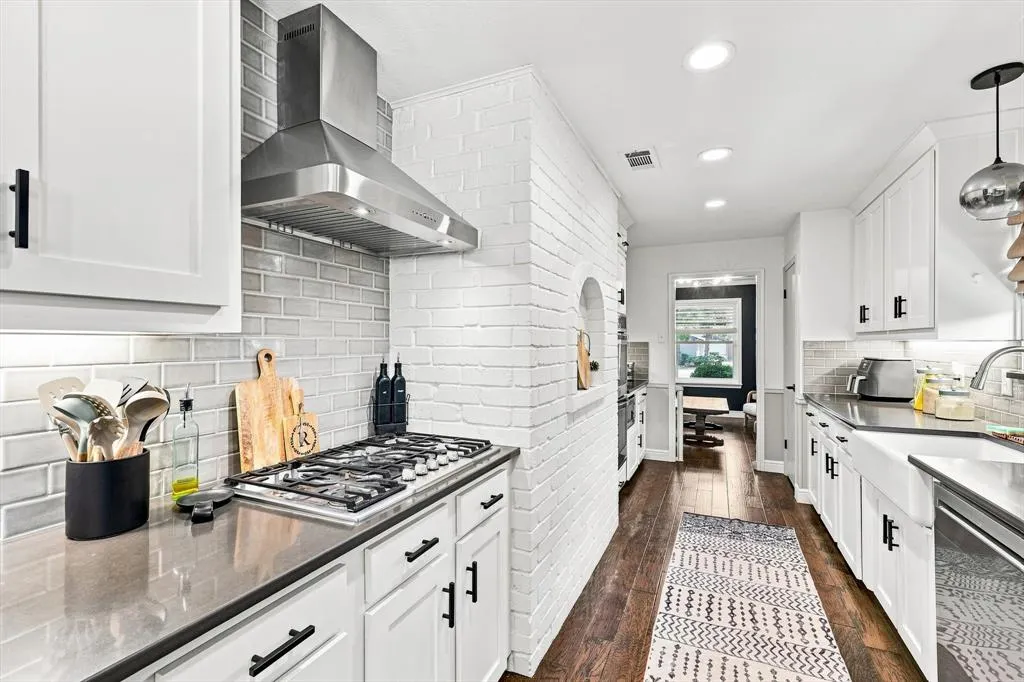308 Canyon Valley Drive