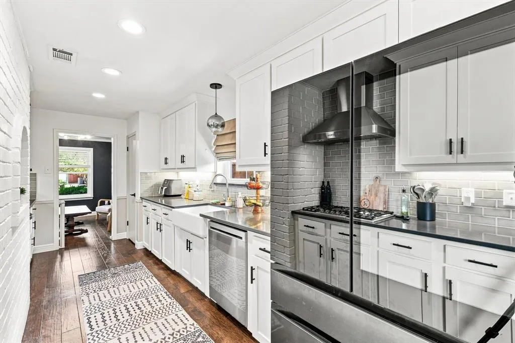 308 Canyon Valley Drive