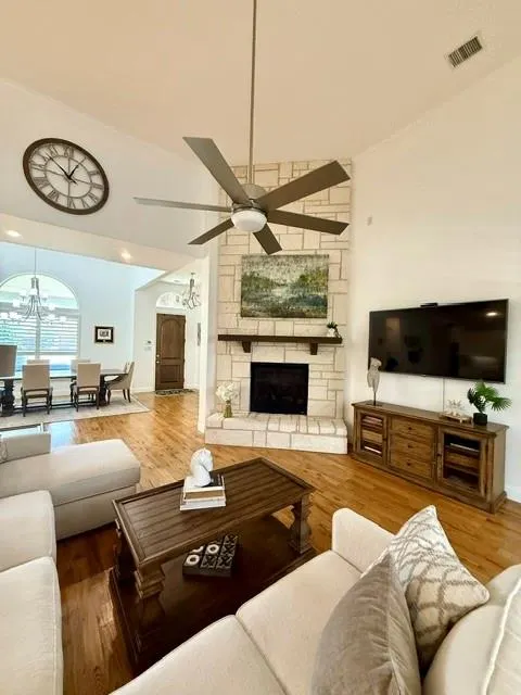 1711 Mountain Creek Lane