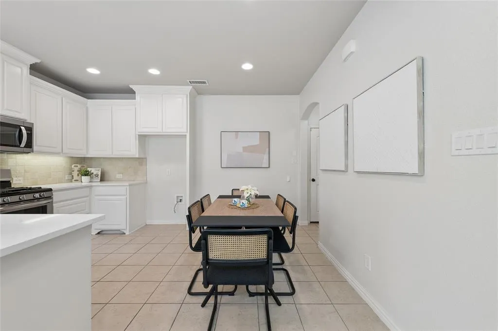 643 Matthew Place