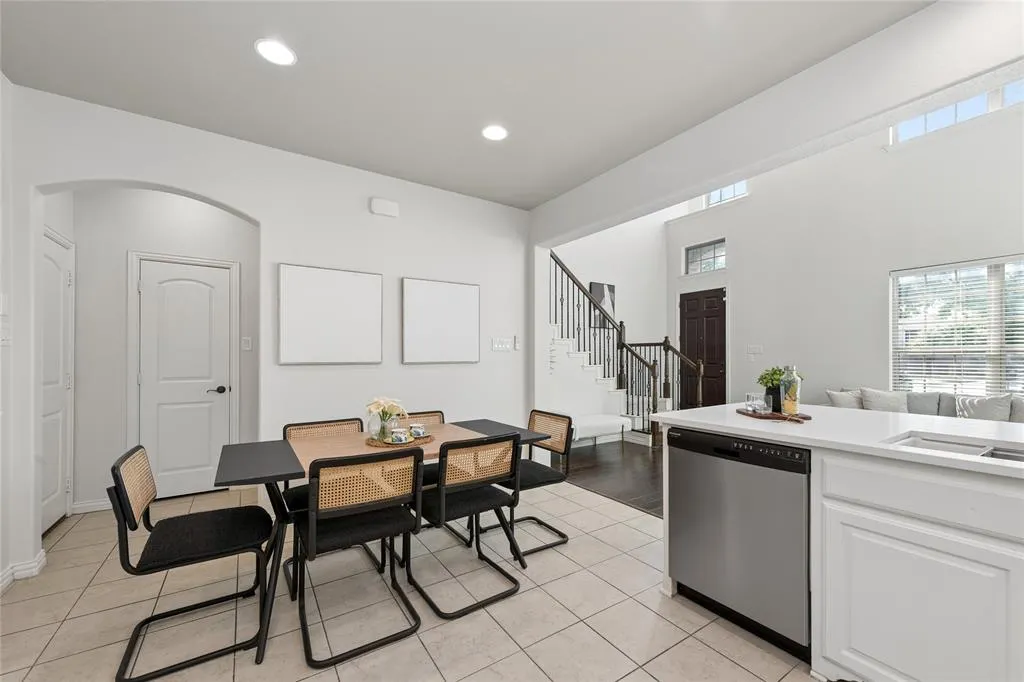 643 Matthew Place
