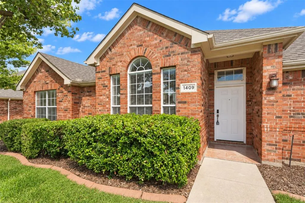 1409 Autumnmist Drive