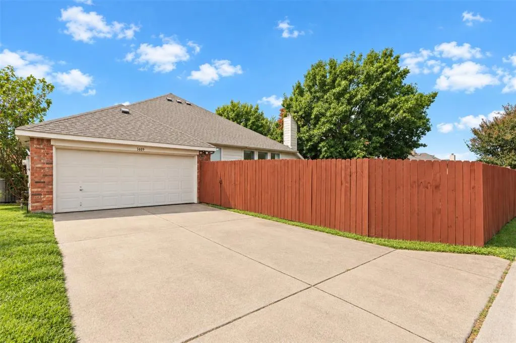 1409 Autumnmist Drive