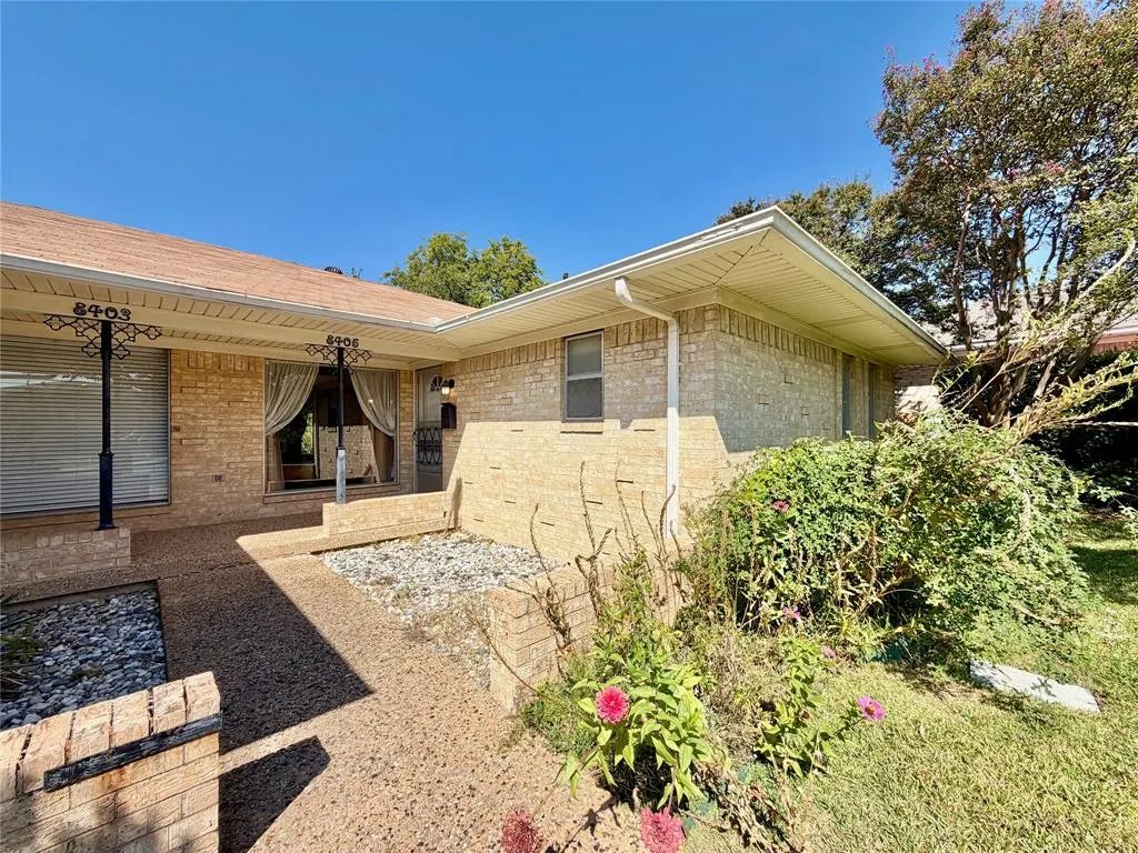 8405 Lullwater Drive