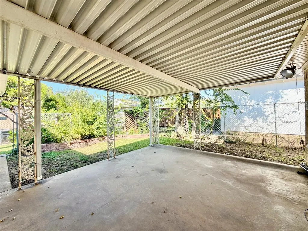 8405 Lullwater Drive