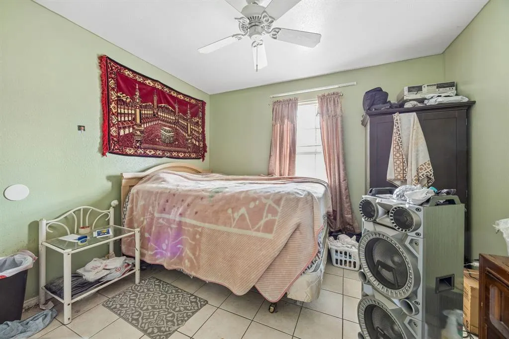 1701 East Spring Valley Road