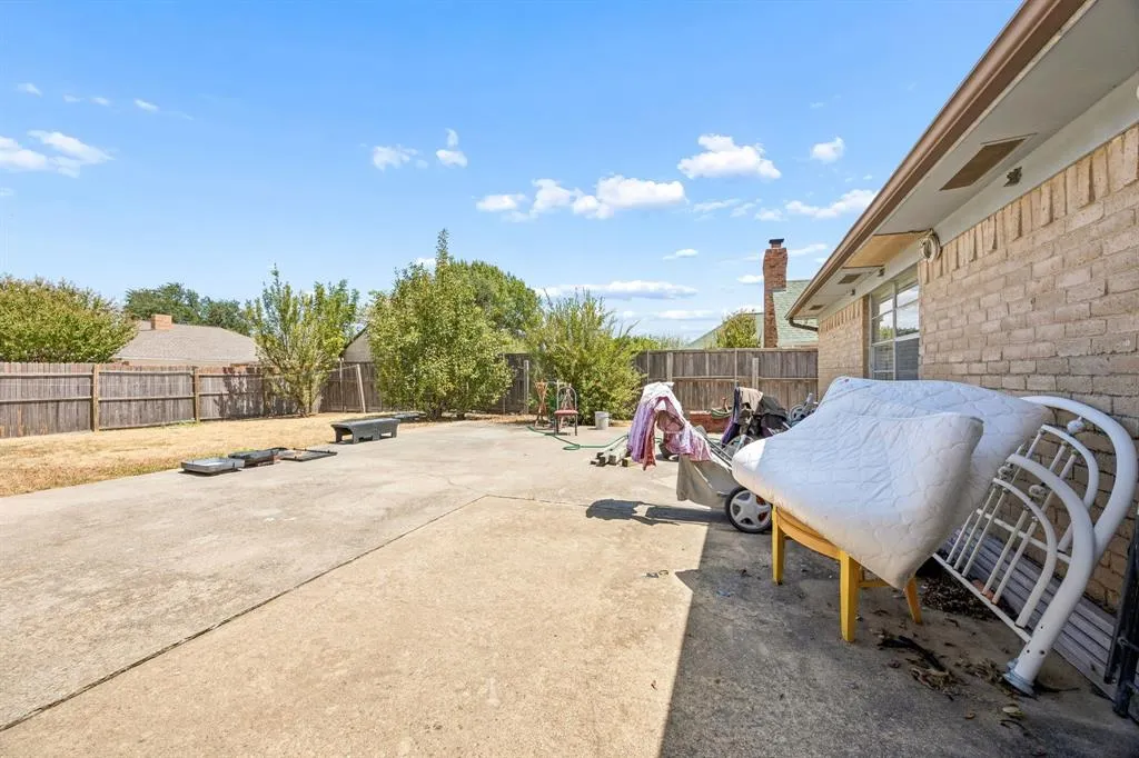 1701 East Spring Valley Road