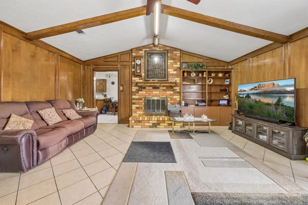 1701 East Spring Valley Road