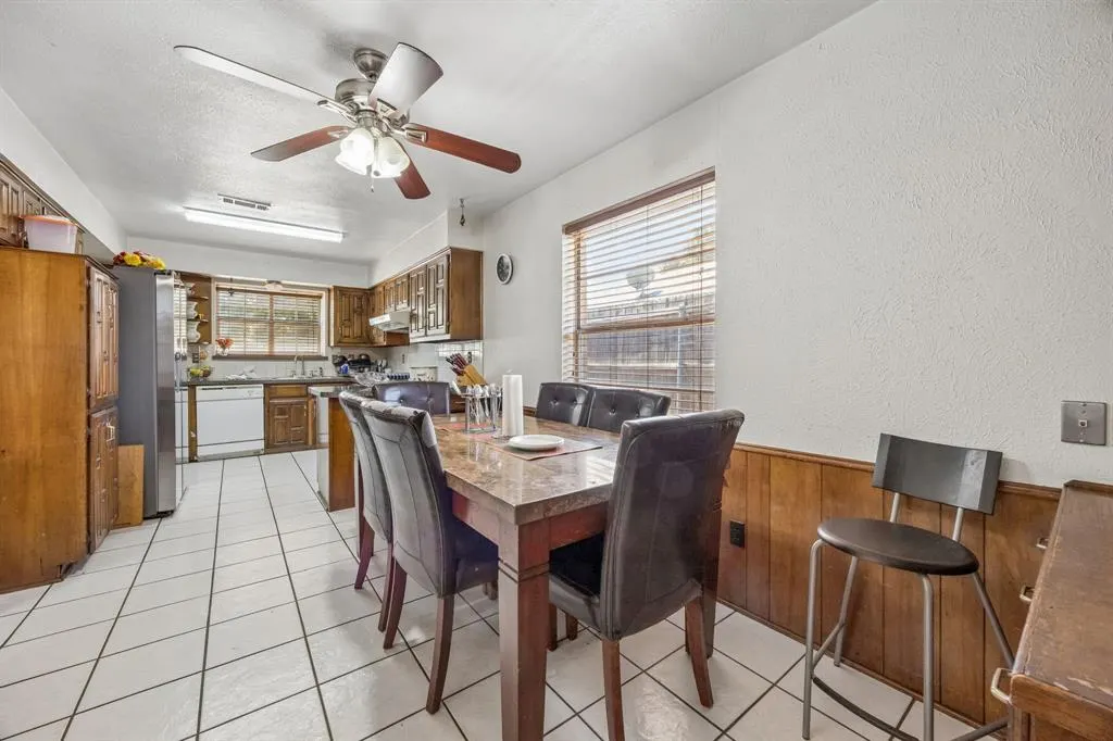1701 East Spring Valley Road