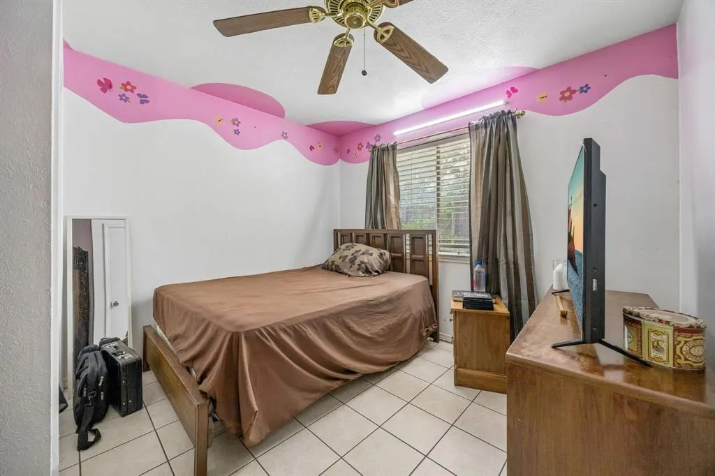 1701 East Spring Valley Road