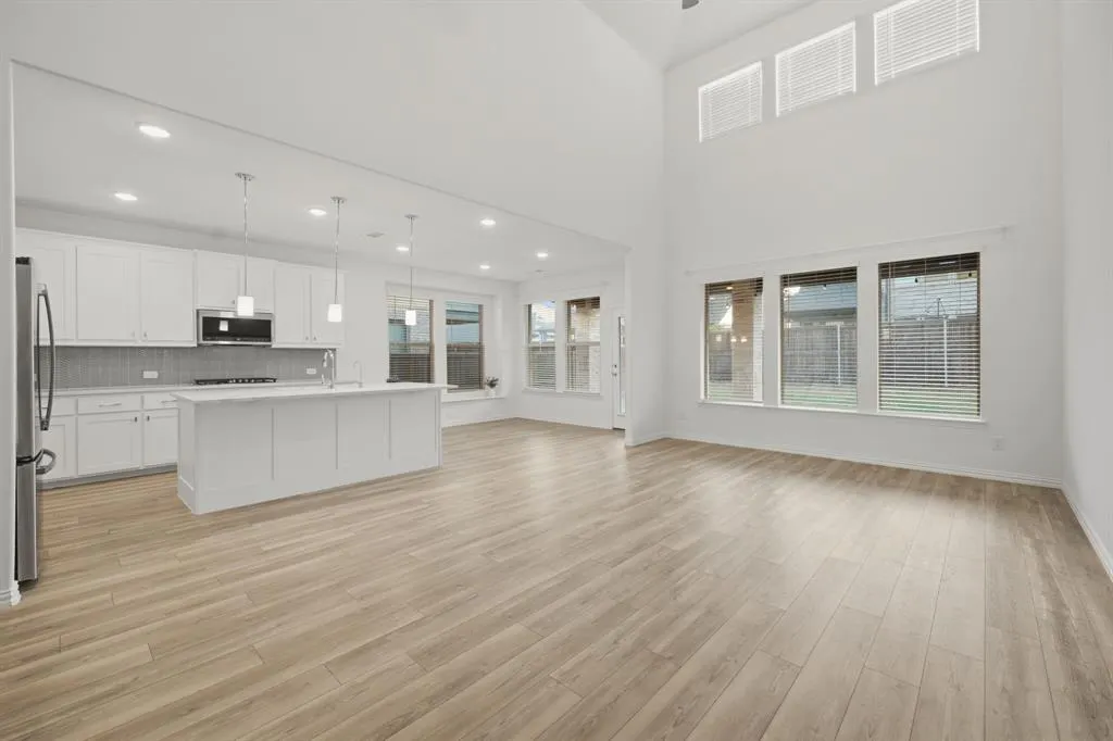 2507 Gentle Knoll Drive