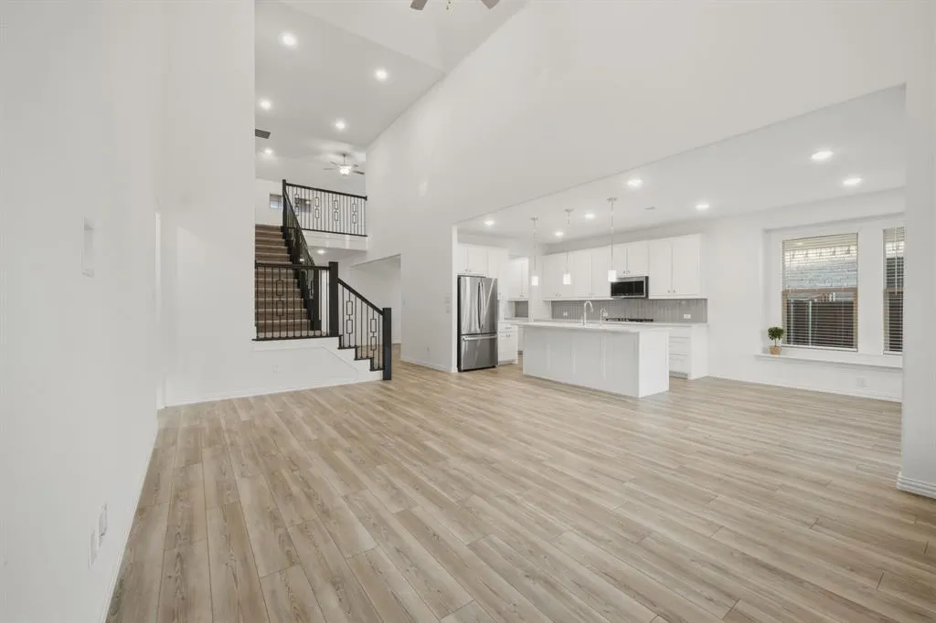 2507 Gentle Knoll Drive