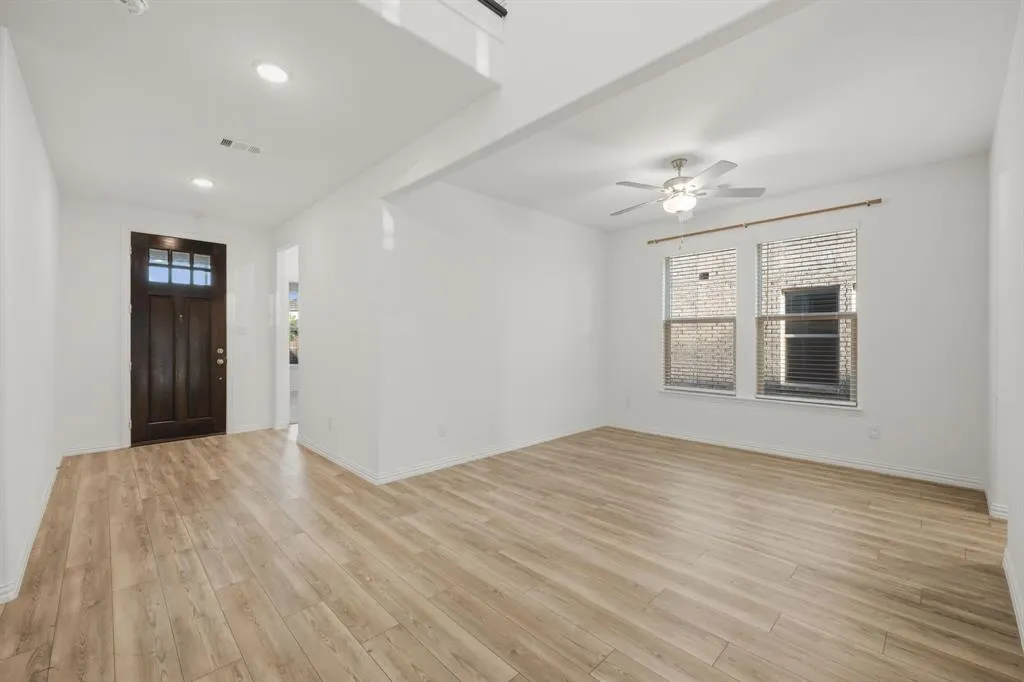 2507 Gentle Knoll Drive