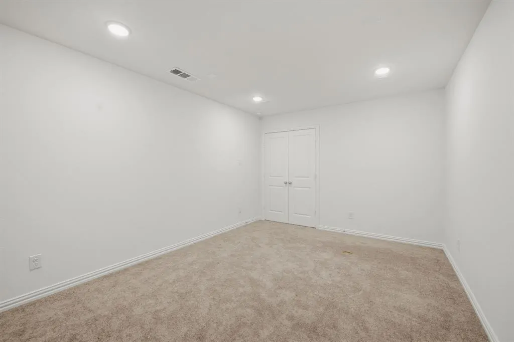 2507 Gentle Knoll Drive