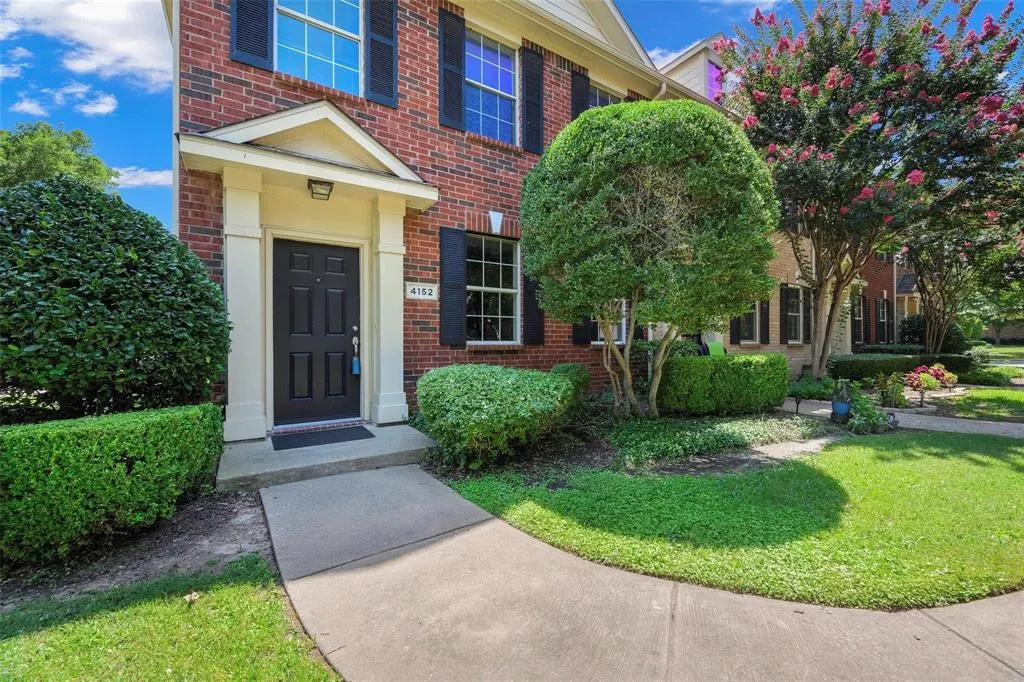 4152 Kyndra Circle