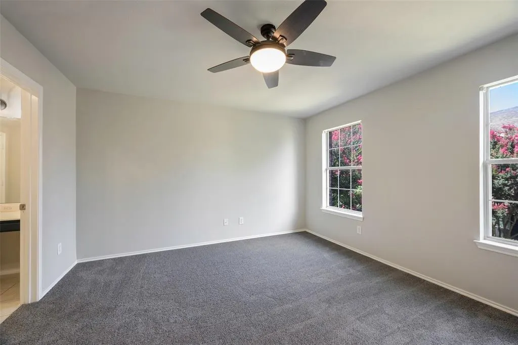 4152 Kyndra Circle