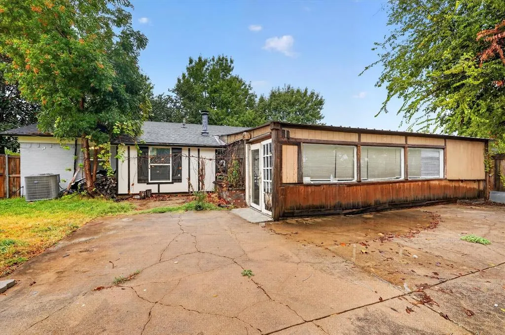 110 N Bowser Road