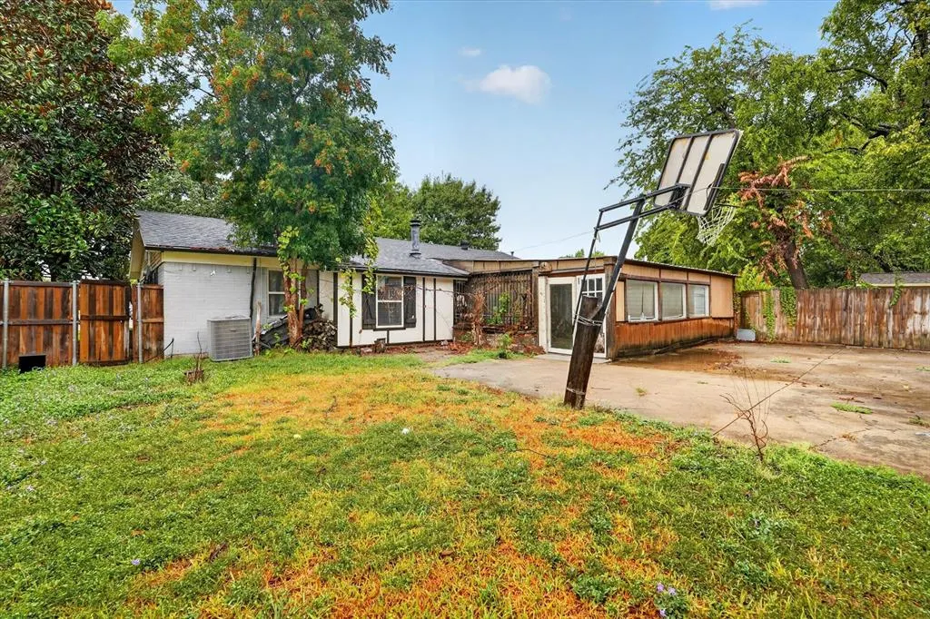 110 N Bowser Road