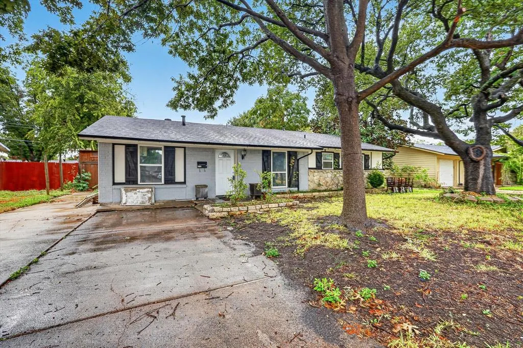 110 N Bowser Road