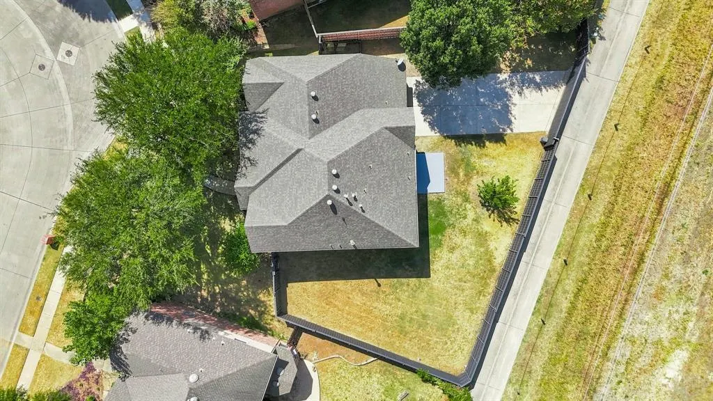 4421 Red Barn