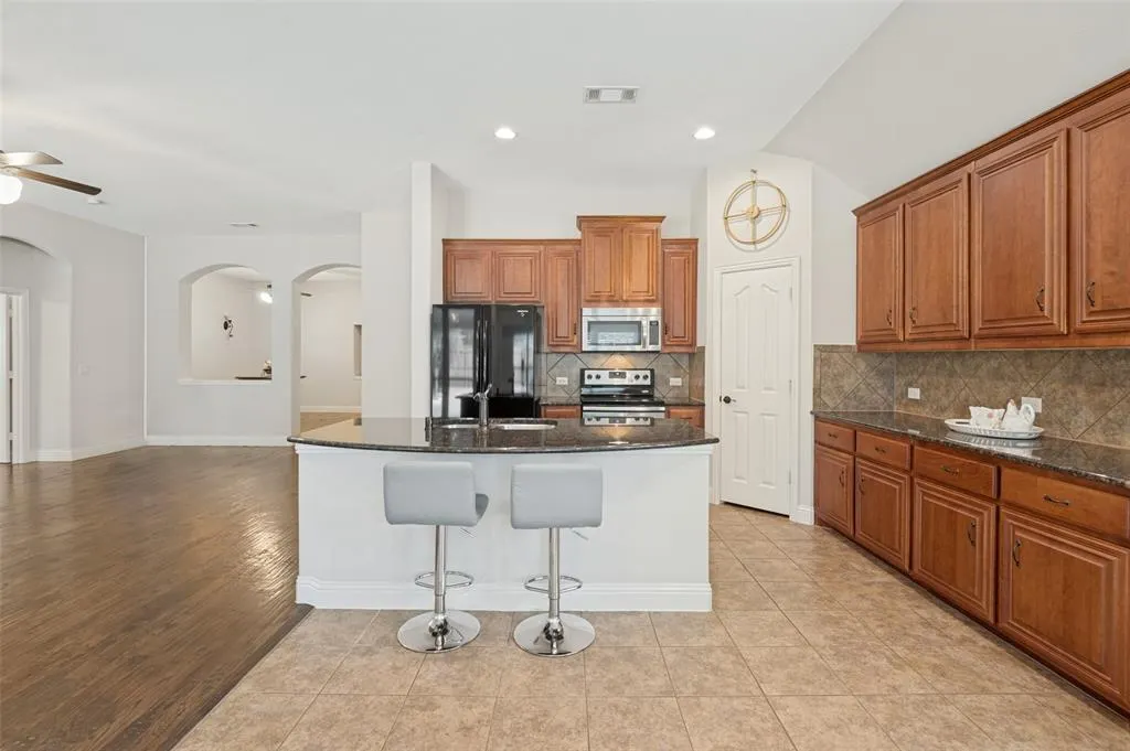 8304 Spitfire Trail