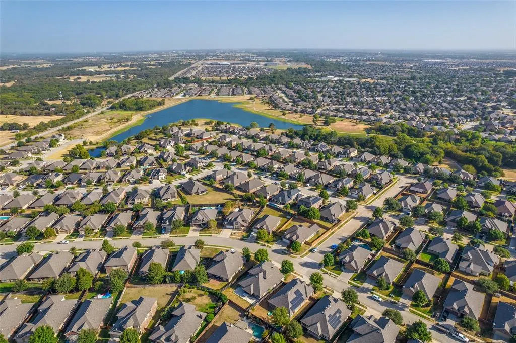 8304 Spitfire Trail