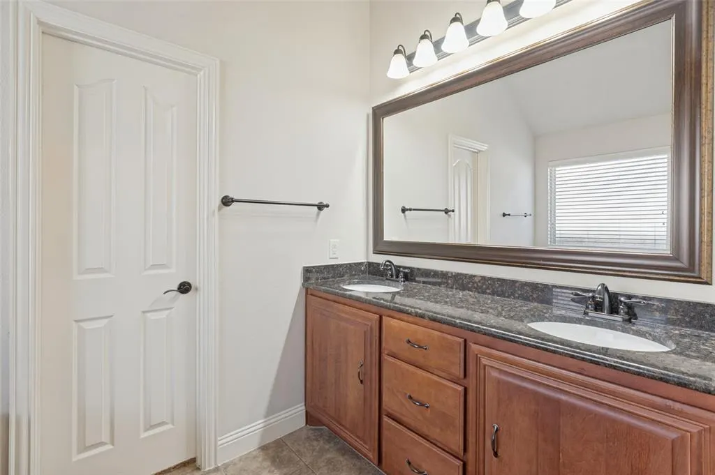 8304 Spitfire Trail