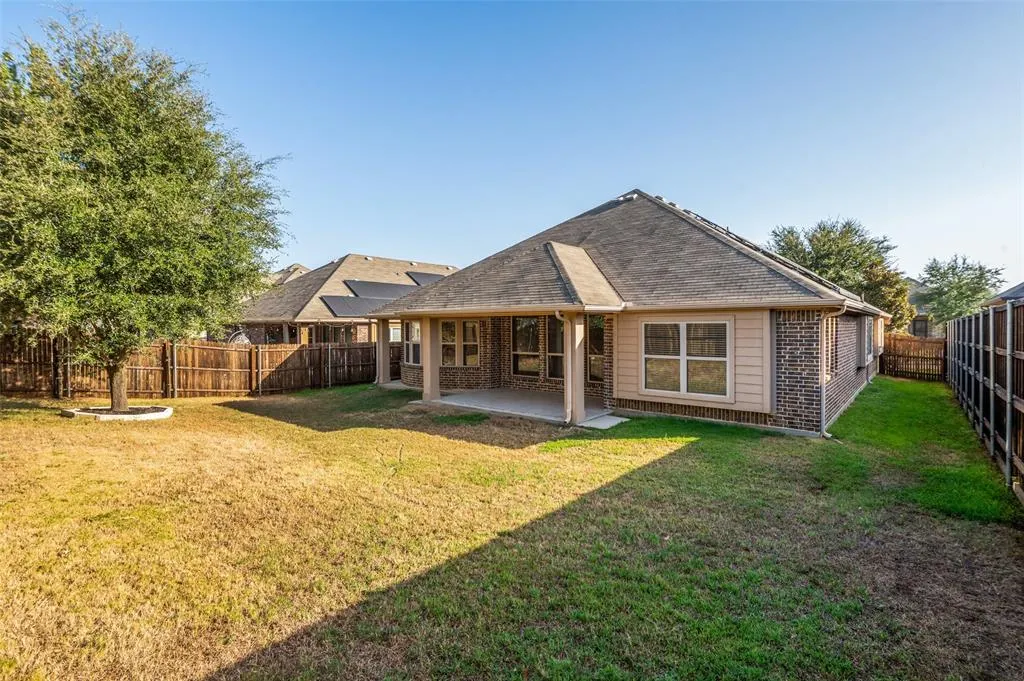 8304 Spitfire Trail