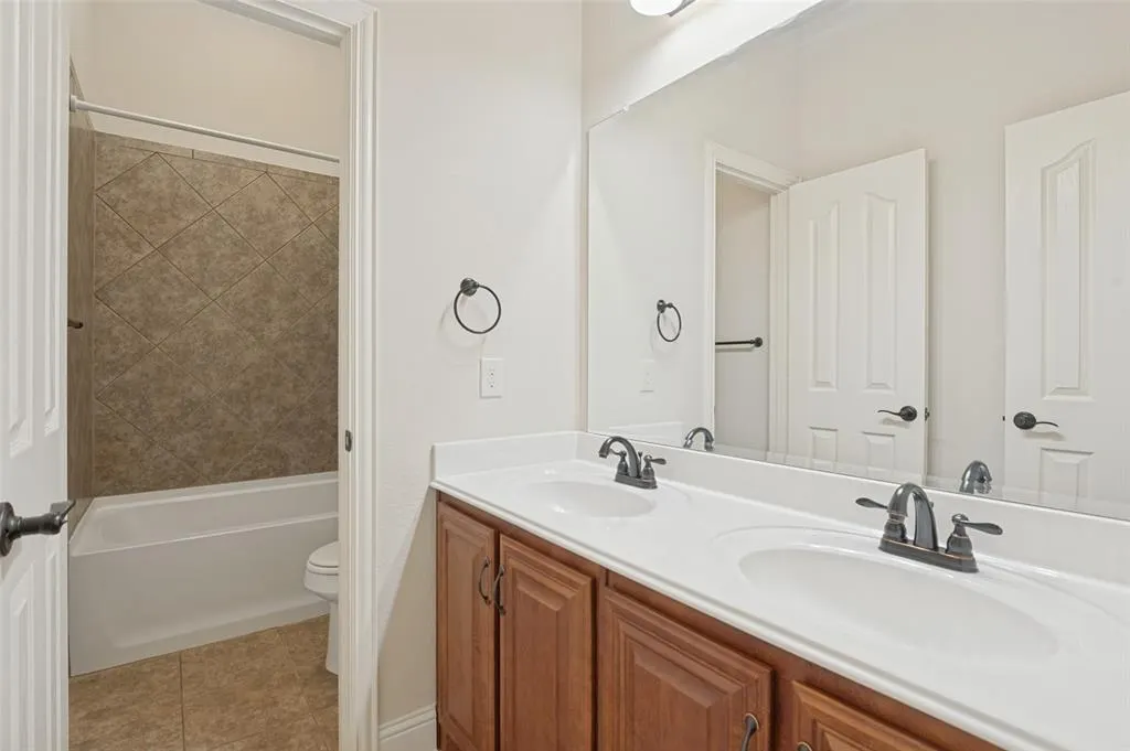 8304 Spitfire Trail