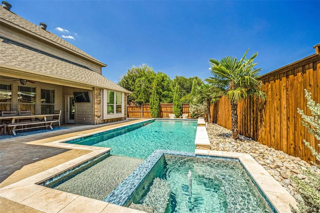 831 Texcoco Drive
