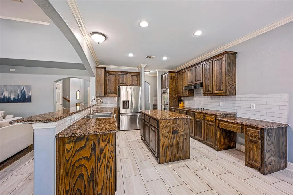 831 Texcoco Drive