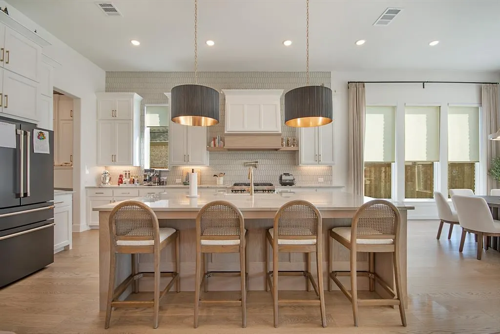 4228 Sunrise Lane