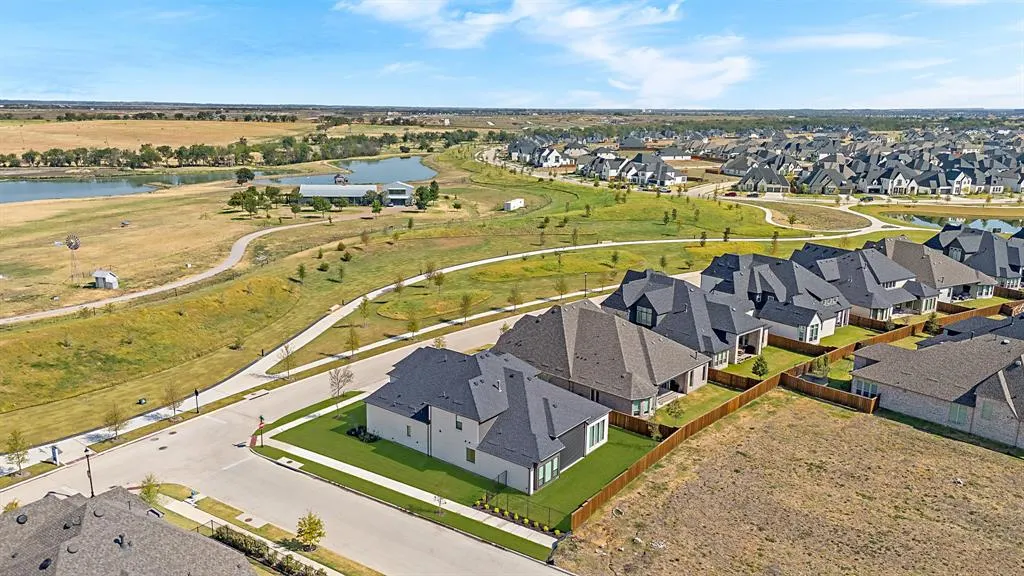 4228 Sunrise Lane