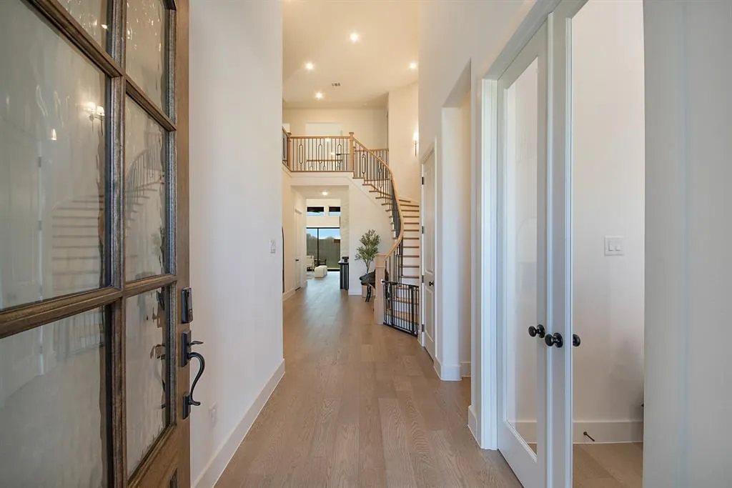 4228 Sunrise Lane