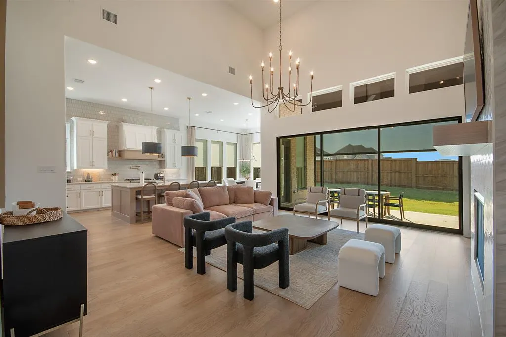 4228 Sunrise Lane