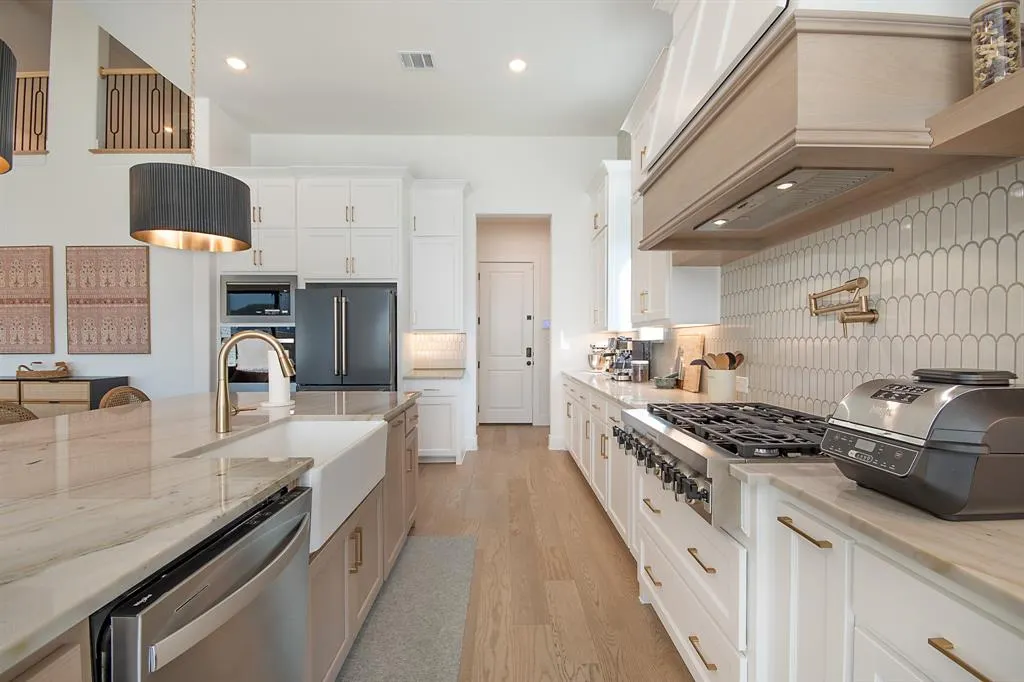 4228 Sunrise Lane