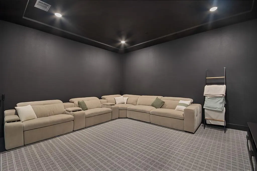 4228 Sunrise Lane