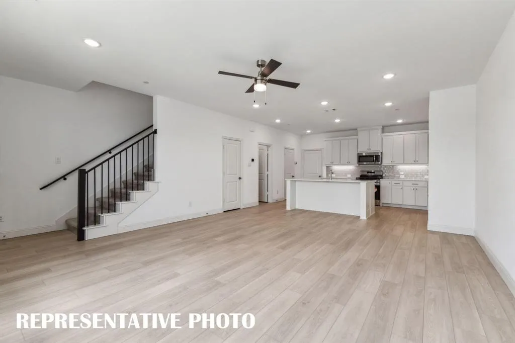 1023 Splitrock Drive