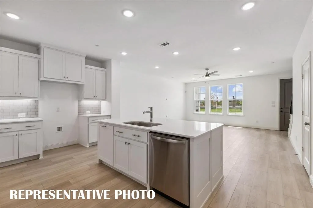 1023 Splitrock Drive