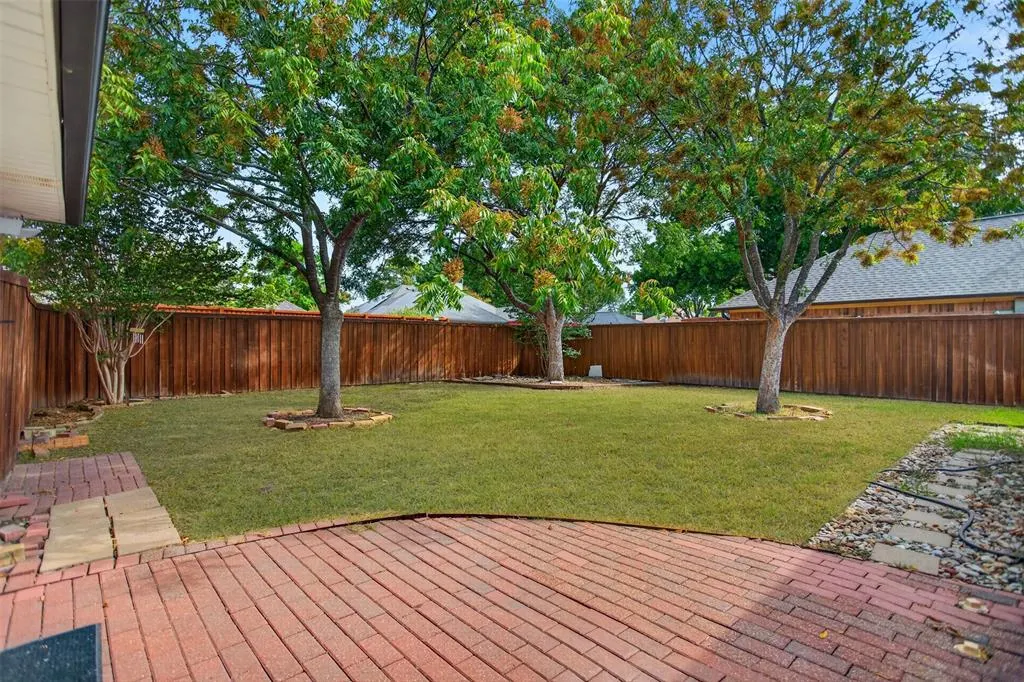901 Willow Brook Drive