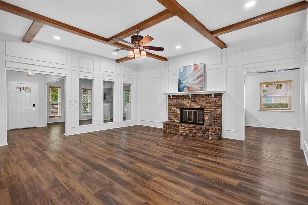 901 Willow Brook Drive