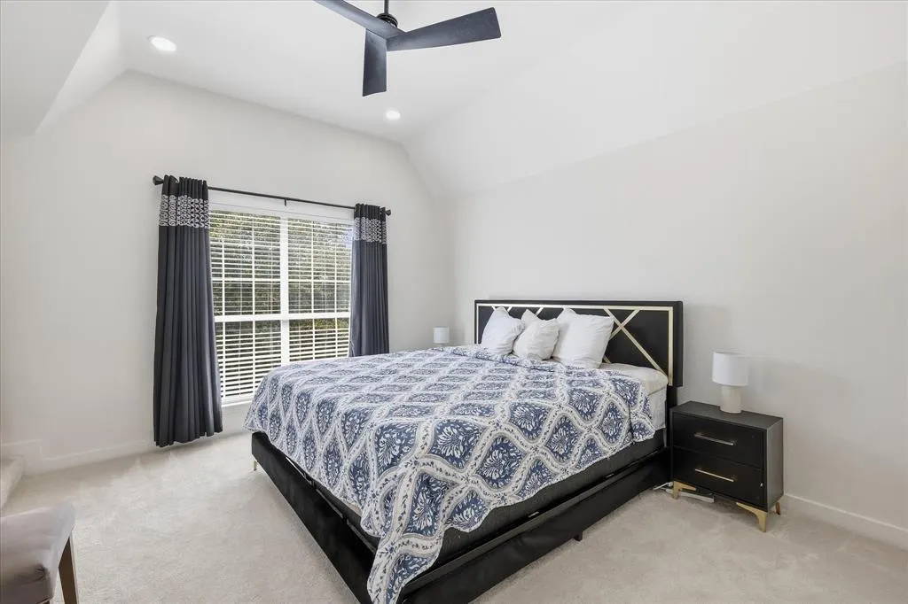 1106 Bridgeway Lane