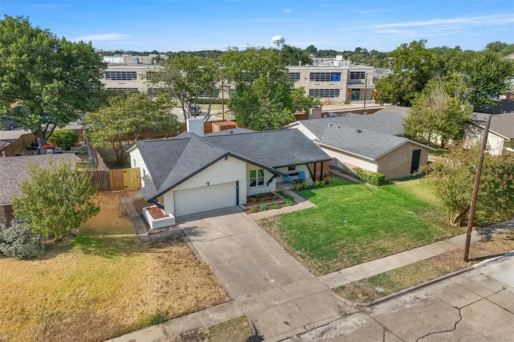 640 Cambridge Drive