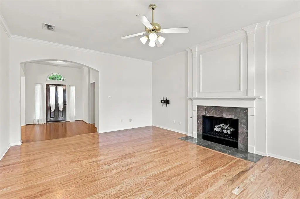3617 Mackenzie Lane