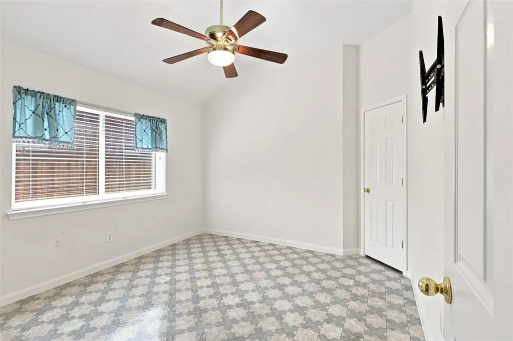 3617 Mackenzie Lane